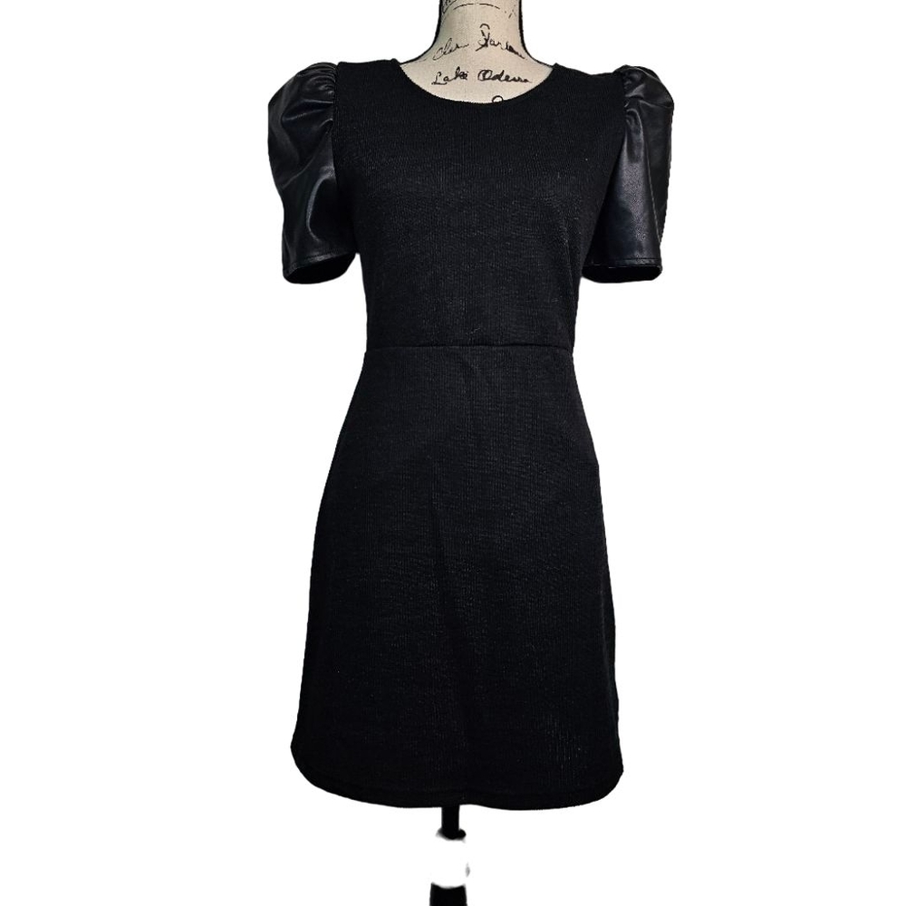 THML Faux leather puff sleeve sweater dress sz‎ M